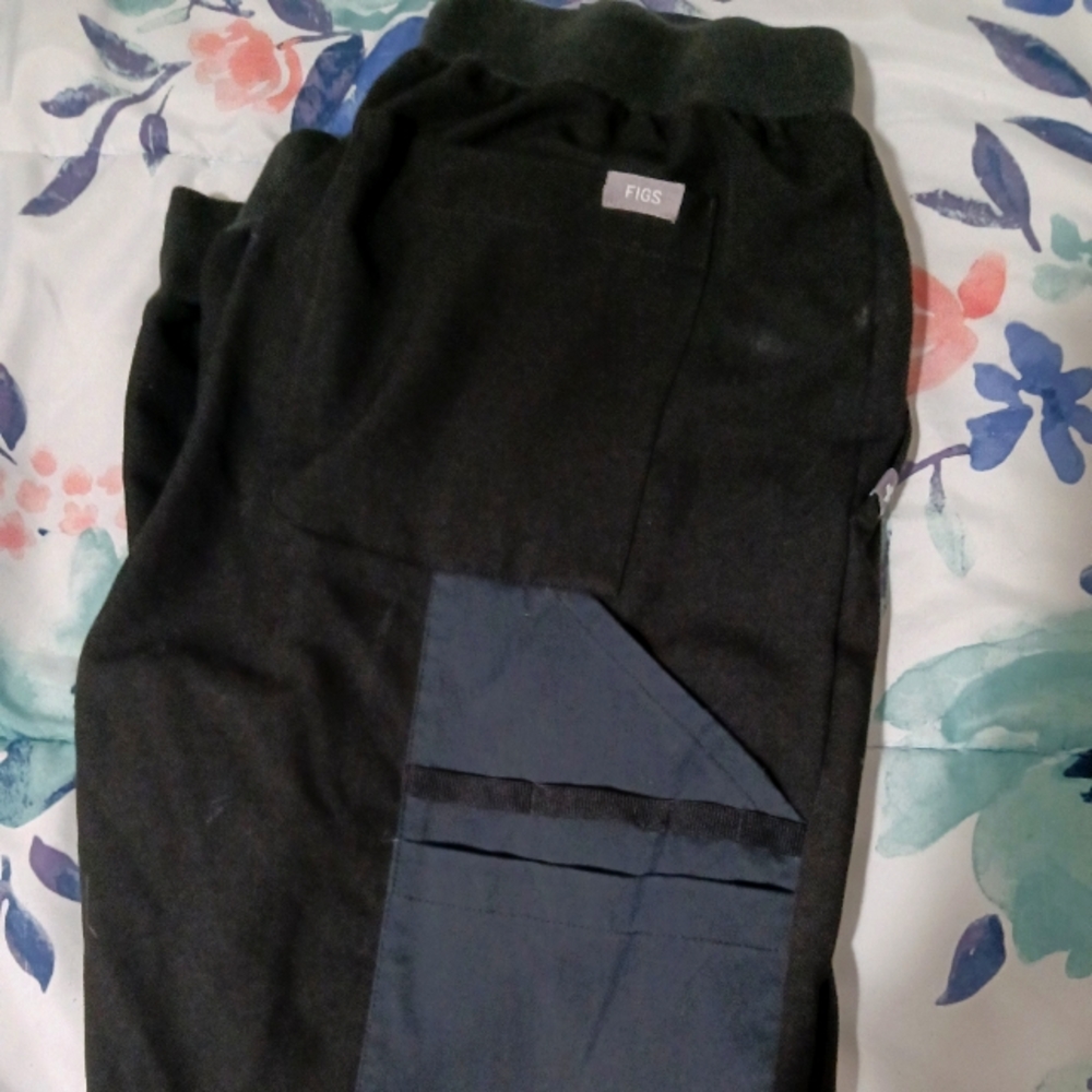 Scrub bottoms